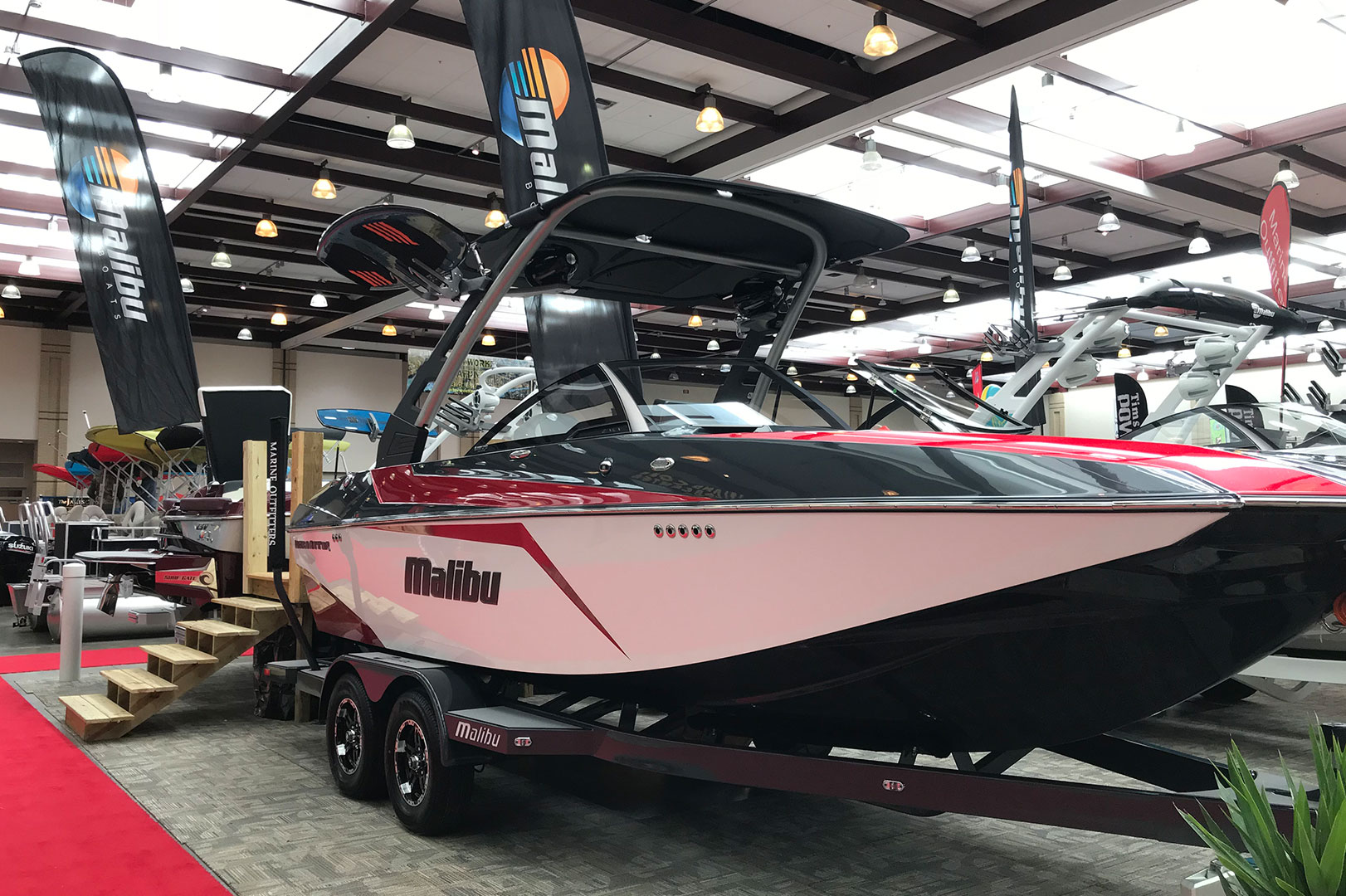 Marine Outfitters Celebrates 25 Year Anniversary at Chattanooga Boat Show